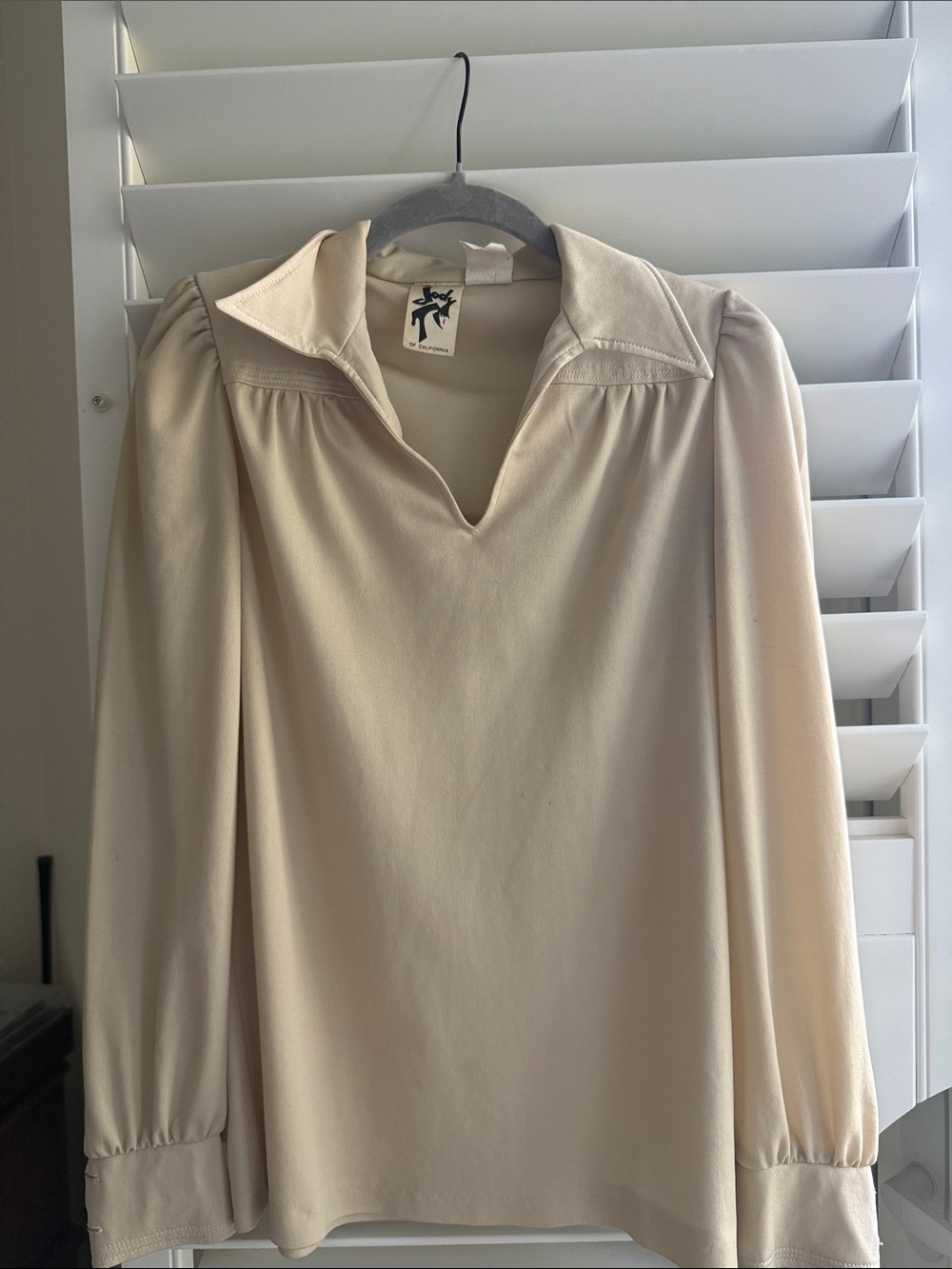 Vintage Cream V-Neck Long Sleeve Blouse